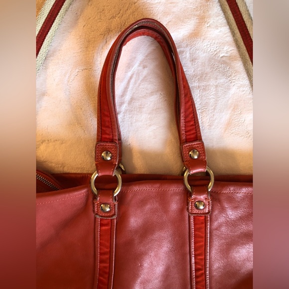 Coach Poppy Lg Spotlight Washed Leather Shldr Bag - Picture 13 of 16